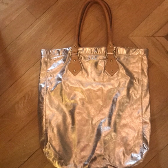 J. Crew Handbags - J.Crew Metallic Rose Gold 100% Leather Bag!